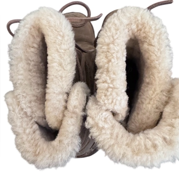 UGG Caspia Winter Boots Womens 7 Leather Sheepskin Lace Pull On Tan Brown - Picture 5 of 10